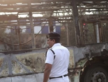 Ινδία: Νεκρό ανασύρθηκε το αγοράκι που είχε πέσει σε πηγάδι (βίντεο-φωτο)